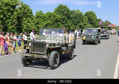 US Army Willys Jeep MB (1944), Chestnut Sunday, 11. Mai 2025. Bushy Park, Hampton Court, Greater London, England, Vereinigtes Königreich, Großbritannien, Europa Stockfoto