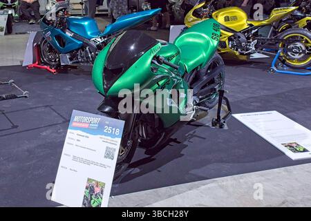 Pasila, Helsinki, Finnland – 4. April. 2025: Kawasaki ZX6R (2001) Motorrad auf der Original American Car Show ACS25 in Helsinki Messukeskus. Stockfoto