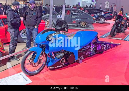Pasila, Helsinki, Finnland – 4. April. 2025: ACS 2025 FHRA Drag Bike auf der Original American Car Show ACS25 im Helsinki Messukeskus. Stockfoto