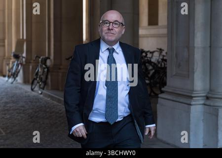 London, Großbritannien. Mai 2025. Der Generalstaatsanwalt Richard Hermer kommt in der Downing Street an, um an der wöchentlichen Kabinettssitzung teilzunehmen. Quelle: Wiktor Szymanowicz/Alamy Live News Stockfoto