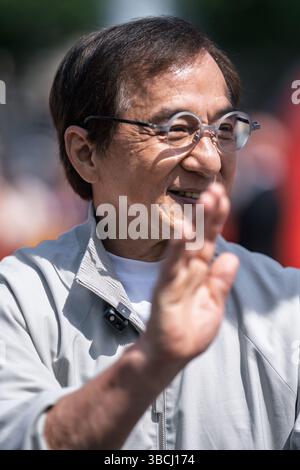London, Großbritannien. Mai 2025. Jackie Chan nimmt am Fotoruf Karate Kid: Legends am Trafalgar Square Teil. Der Film wird ab dem 28. Mai 2025 am 20. Mai 2025 in London, England, veröffentlicht. Foto: LounisPhotography/ABACAPRESS.COM Credit: Abaca Press/Alamy Live News Stockfoto