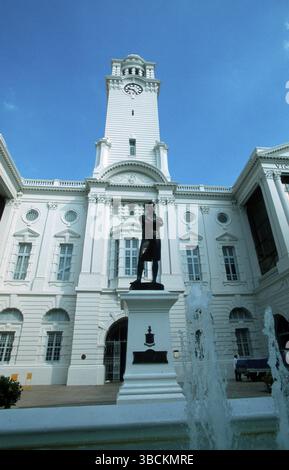 Monument für Raffles, den Gründer von Singapur, Victoria Theatre, Singapur, Asien Stockfoto