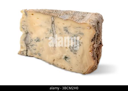 Scheibe Gorgonzola, typischer italienischer Blauschimmelkäse isoliert auf weiß mit Schnittpfad im Preis inbegriffen Stockfoto