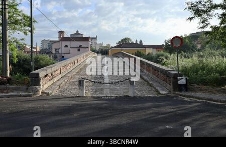 Benevento - Accesso al Ponte Leproso da Via Santa Clementina Stockfoto