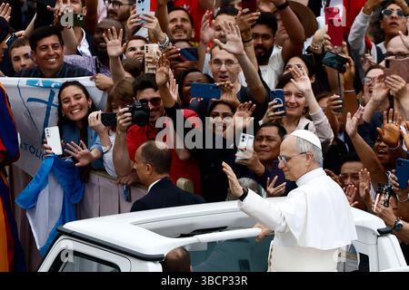 Prima udienza generale di Papa Leone XIV auf der Piazza San Pietro im Vaticano - Mercoledì 21 Maggio 2025 - Cronaca - (Foto di Cecilia Fabiano/ Credit: LaPresse/Alamy Live News Stockfoto