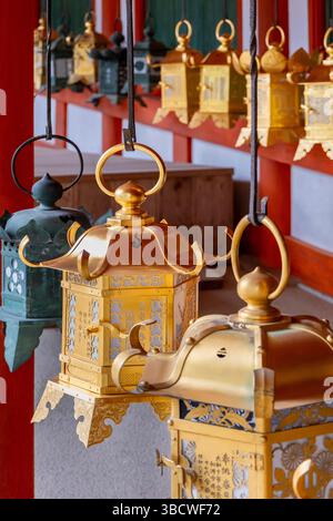 Bronze-Laternen, Kasuga Taisha Schrein, Nara, Japan Stockfoto