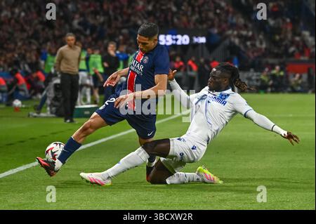 Paris, Frankreich. Mai 2025. Achraf Hakimi (D) während des Ligue-1-Spiels zwischen PSG und AJ Auxerre am 7. Mai 2025. - 17/05/2025 - France/Ile-de-France (Region)/Paris - Julien Mattia/Le Pictorium Credit: LE PICTORIUM/Alamy Live News Stockfoto