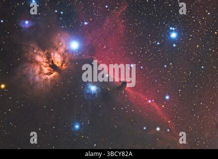 Vibrant depiction of the iconic Horsehead Nebula featuring glowing stars, gaseous formations, and cosmic dust in vivid colors Stockfoto