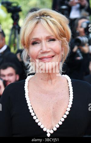 Cannes, Frankreich. Mai 2025. Clementine Celarie besuchte am 21. Mai 2025 im Rahmen der 78. Filmfestspiele in Cannes die Geschichte der Tonkunst. Foto: Aurore Marechal/ABACAPRESS.COM Credit: Abaca Press/Alamy Live News Stockfoto
