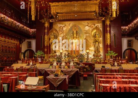 Buddha Tooth Relic Temple Gebäude von innen in Singarope Chinatown Stockfoto