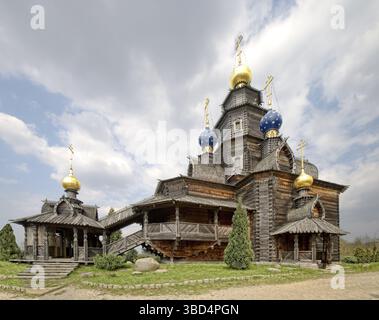 Die russisch-orthodoxe Kirche Sankt Nikolaus im Internationalen Wind- und Wassermühlen-Museum in Gifhor Stockfoto