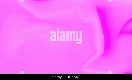 Dieses Bild zeigt ein wunderschön drapiertes, leuchtendes rosafarbenes Material, das weiche, fließende Wellen vor einem dezenten Farbverlauf erzeugt. Die glatte Textur A Stockfoto