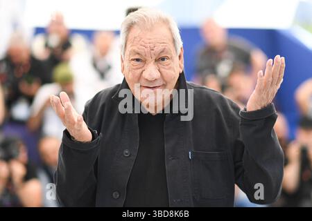 Cannes, Frankreich. Mai 2025. Tony Gatlif nahm am 23. Mai 2025 im Rahmen der 78. Filmfestspiele in Cannes Teil. Foto: Aurore Marechal/ABACAPRESS.COM Credit: Abaca Press/Alamy Live News Stockfoto