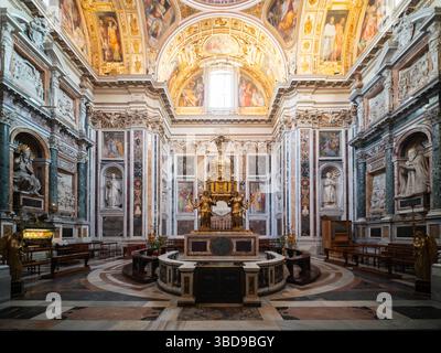 Cappella Sistina (Sixtinische Kapelle) der barocken Kirche Santa Maria Maggiore in Rom, Italien Stockfoto