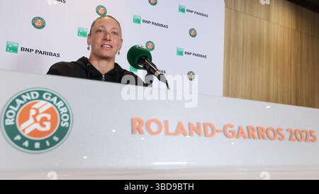 Paris, Frankreich. Mai 2025. Die belgische Yanina Wickmayer wurde während einer Pressekonferenz beim Tennis-Turnier Roland Garros French Open am Freitag, den 23. Mai 2025, in Paris gezeigt. Der Roland Garros Grand Slam findet vom 24. Mai bis 8. Juni 2025 statt. BELGA FOTO BENOIT DOPPAGNE Credit: Belga News Agency/Alamy Live News Stockfoto