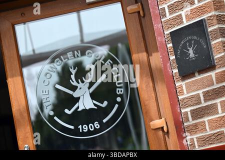 Cowglen Golf Club Clubhouse, Glasgow, Schottland, an einem sonnigen Sommermorgen Stockfoto