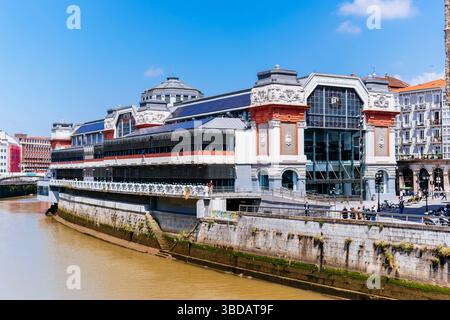 Mercado de la Ribera, Ribera Markt. Es liegt am rechten Ufer des Nervion River. Bilbao, Biskaya, Baskenland, Spanien, Europa Stockfoto