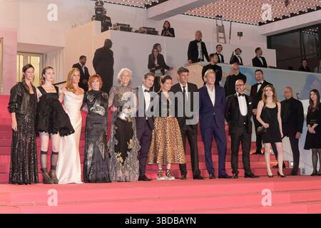 Cannes, Frankreich. Mai 2025. Fotoruf des Films Dalloway, Yann Gozlan Regisseur mit Cecile de France und Mylene Farmer. Tag 5 im 78. Cannes. Stockfoto