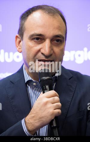 Turin, Italien. Mai 2025. Der italienische Politiker Stefano Lo Russo, Bürgermeister von Turin, ist Gast der Buchmesse von Turin 2025 Stockfoto