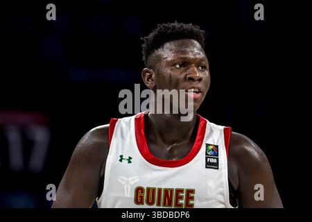 ISTANBUL, TÜRKEI - 07. JULI 2024: FIBA U17 Basketball World Cup - Turkiye 2024, Gruppenspiel zwischen Guinea und den USA im Sinan erdem Dome., Istanbul Stockfoto