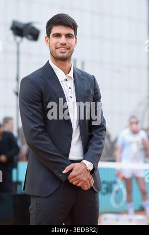 Carlos Alcaraz nimmt am 22. April 2025 im Torre Picasso in Madrid, Spanien, an der Premiere von Alcaraz: A Mi Manera Teil. Mit: Carlos Alcaraz nimmt am 22. April 2025 in Madrid, Spanien, an der Premiere von „Alcaraz: A Mi Manera“ im Torre Picasso Teil. Wo: Madrid, Spanien Wann: 22. April 2025 Credit: Oscar Gonzalez/WENN Stockfoto