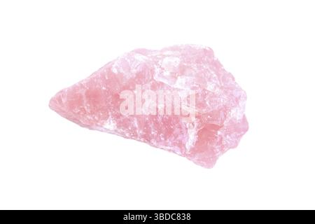 Rosenquarz, rauer Stein vor weißem Hintergrund - Silikatmineral mit der chemischen Formel SiO2 Rosenquarz, rauer Stein vor weißem bac Stockfoto