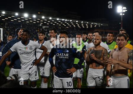 Como. Mai 2025. Spieler von Inter Mailand reagieren nach einem Fußballspiel der Serie A zwischen Como und Inter Mailand in Como, Italien, 23. Mai 2025. Quelle: Xinhua/Alamy Live News Stockfoto