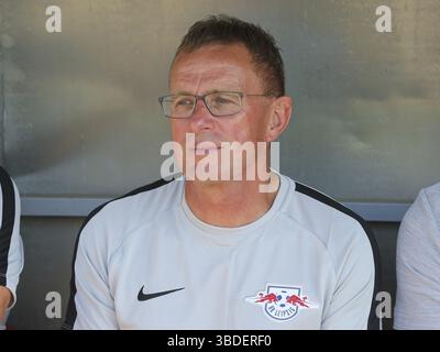 Cheftrainer Ralf Rangnick (RB Leipzig) beim Testspiel zwischen ZFC Meuselwiatz und RB Leipzig am 07/2018 Stockfoto