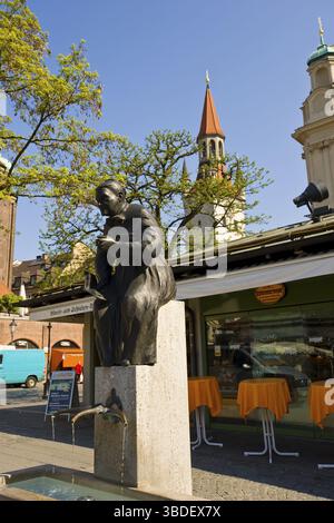 Elise Aulinger Brunnen, Viktualienmarkt, München, Bayern, Deutschland Stockfoto