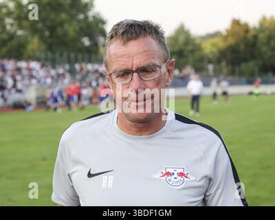 Cheftrainer Ralf Rangnick RB Leipzig im Testspiel beim FC Grimma 20.07.2018, Cheftrainer Ralf Rangnick RB Leipzig im Testspiel beim FC Grimma 07/2 Stockfoto