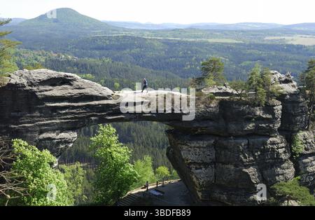 Das Prebische Tor in der Böhmischen Schweiz, Tschechische Republik, Prebisches Tor, Elbsandsteingebirge, Tschechische Republik Stockfoto