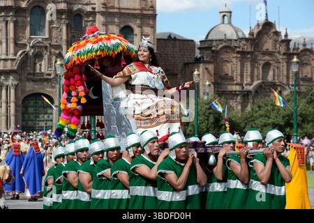 Inti Raymi, das Festival der Sonne, ist die jährliche Nachbildung einer wichtigen Inka-Zeremonie in Cuzco, Peru, Südamerika am 24. juni 2013 Stockfoto