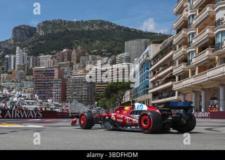 Monaco, 24. Mai 2025. Formel 1 Tag Heuer Grand Prix de Monaco 2025. Im Bild: #44 Lewis Hamilton (GBR) von Scuderia Ferrari HP im Ferrari SF-25 während des 3. Trainings © Piotr Zajac/Alamy Live News Stockfoto