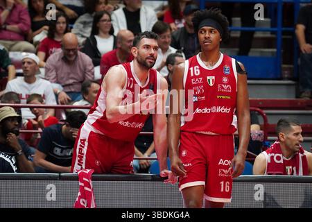 Pippo Ricci (EA7 Emporio Armani Olimpia Milano) und Zach Leday (EA7 Emporio Armani Olimpia Milano) Stockfoto