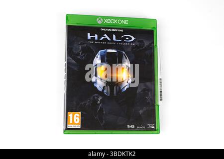 Halo: The Master Chief Collection Videospiel auf Xbox One – Wales, Großbritannien – 17. Mai 2025 Stockfoto