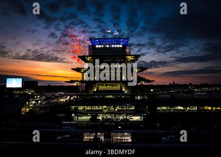 Speedway, in, USA. Mai 2025. Der Indianapolis Motor Speedway ist Austragungsort des 109. Rennens des Indianapolis 500 im Speedway, IN. (Kreditbild: © Walter G. Arce Sr./ASP via ZUMA Press Wire) NUR REDAKTIONELLE VERWENDUNG! Nicht für kommerzielle ZWECKE! Stockfoto