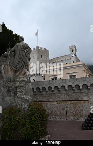 Monaco, Monte Carlo - aus der Vogelperspektive über den Fürstenpalast von Monaco Stockfoto