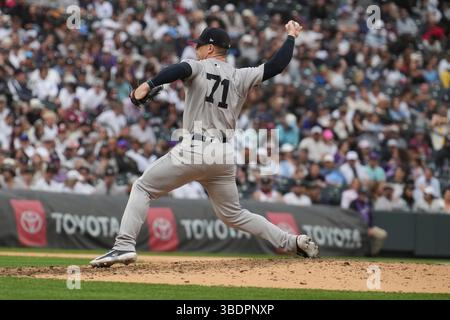 Mai 234 2025: Der New Yorker Pitcher Ian Hamilton (71) wirft während des Spiels mit den New York Yankees und den Colorado Rockies im Coors Field in Denver Co. David Seelig/Cal Sport Medi Stockfoto