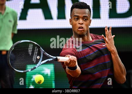 Paris, Frankreich. Mai 2025. Giovanni MPETSHI PERRICARD von Frankreich während des ersten Tages der Roland-Garros 2025, French Open, Grand Slam Tennis Turnier am 25. Mai 2025 im Roland-Garros Stadion in Paris, Frankreich - Foto Matthieu Mirville/DPPI Credit: DPPI Media/Alamy Live News Stockfoto