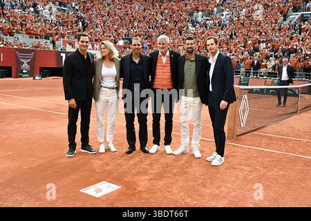Paris, Frankreich. Mai 2025. Tribut an Rafael Nadal bei den French Open 2025 im Roland Garros am 25. Mai 2025 in Paris. Foto: Laurent Zabulon/ABACAPRESS.COM Credit: Abaca Press/Alamy Live News Stockfoto