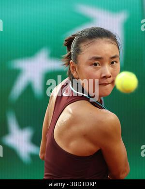 Paris, Frankreich. Mai 2025. Yuan Yue reagierte während der ersten Runde der Frauen zwischen Jasmine Paolini aus Italien und Yuan Yue aus China beim French Open Tennis-Turnier in Roland Garros, Paris, am 25. Mai 2025. Quelle: Li Jing/Xinhua/Alamy Live News Stockfoto