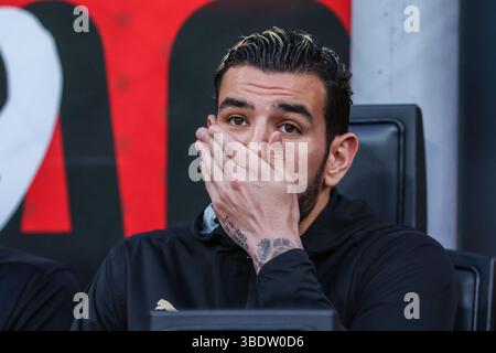 Mailand, Italien. Mai 2025. Theo Hernandez vom AC Milan reagierte während des Fußballspiels der Serie A 2024/25 zwischen AC Milan und AC Monza im San Siro Stadion Credit: SOPA Images Limited/Alamy Live News Stockfoto