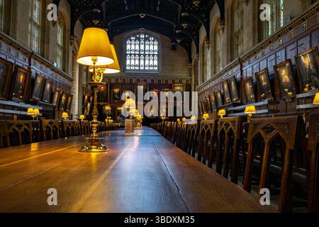 Oxford, England - 27. März 2022: Great Dining Hall Stockfoto