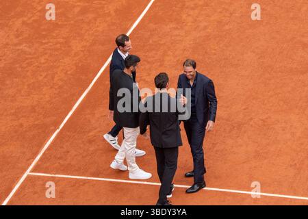 Parijs, Frankreich. Mai 2025. PARIJS, FRANKREICH - 25. MAI: Zeremonie Rafael Nadal, Roger Federer, Novak Djokovic, Andy Murray, Rafael Nadal während der French Open am 25. Mai 2025 in Roland Garros in Parijs, Frankreich. (Foto von Marleen Fouchier/Orange Pictures) Credit: Orange Pics BV/Alamy Live News Stockfoto
