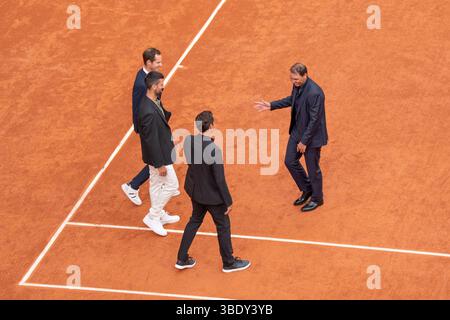Parijs, Frankreich. Mai 2025. PARIJS, FRANKREICH - 25. MAI: Zeremonie Rafael Nadal, Roger Federer, Novak Djokovic, Andy Murray, Rafael Nadal während der French Open am 25. Mai 2025 in Roland Garros in Parijs, Frankreich. (Foto von Marleen Fouchier/Orange Pictures) Credit: Orange Pics BV/Alamy Live News Stockfoto