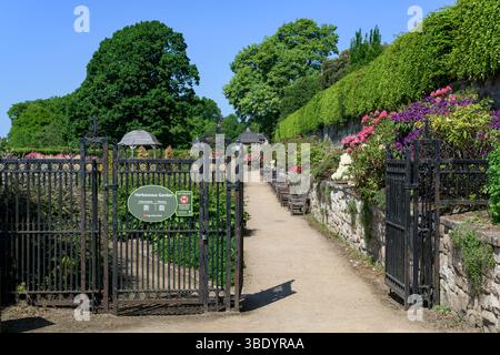Eintritt zum Herbaceous Garden im Pollok House, das vom National Trust for Scotland im Pollok Country Park, Glasgow, Schottland, Großbritannien verwaltet wird Stockfoto
