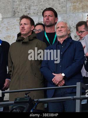 Berlin, Deutschland. Mai 2025. DFB-Cheftrainer Julian Nagelsmann, Bundestrainer, Nationaltrainer, Rudi Voeller, Voeller (DFB-Sportdirektor), Roman Weidenfeller beim DFB-Pokal, Deutsche Fußball-Trophäe des Spiels zwischen VFB STUTTGART und DSC ARMINIA BIELEFELD 4-2 am 24. Mai 2025 in Berlin. Fotograf: ddp Images/STAR-Images Credit: ddp Media GmbH/Alamy Live News Stockfoto