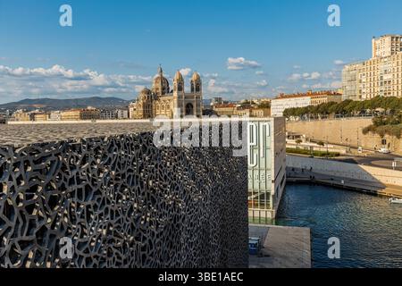 Luftaufnahme des Museums der europäischen und mediterranen Zivilisationen oder MuCEM in Marseille Frankreich Stockfoto