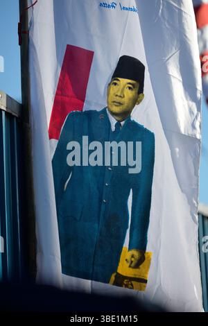 Eine Flagge mit einem Porträt des indonesischen Präsidenten Susilo Bambang Yudhoyono, Indonesien, Südostasien. Stockfoto