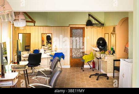 Inneneinrichtung des alten Friseursalons in Victoria Road, Scarborough Stockfoto